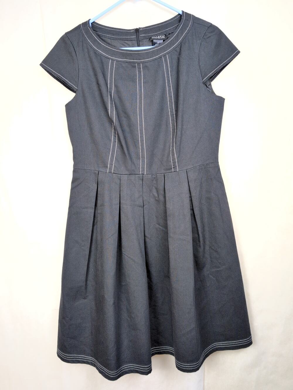 Soho Apparel black cap sleeve pleated contrast stitch dress Size 8 Retro Y2K